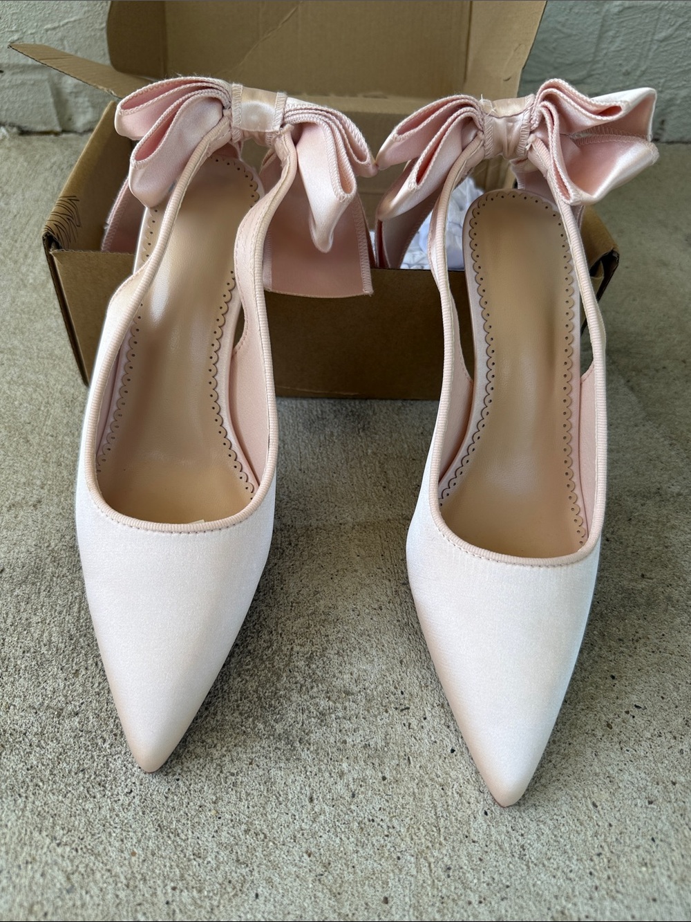 NIB Blush Pink Satin Bridal Slingback Heels Size 8 - Picture 4 of 12